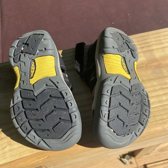 Like New Keens - Picture 3 of 4